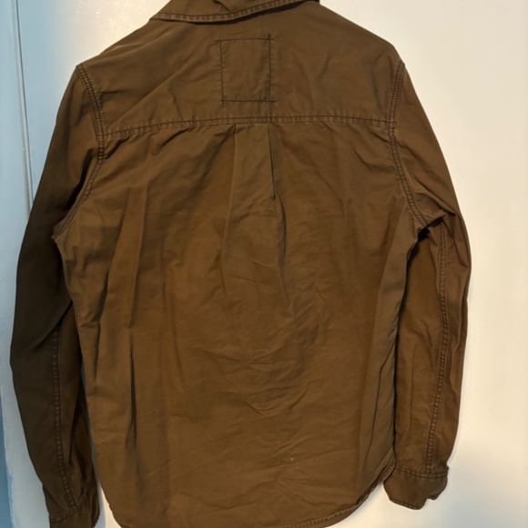 Old Navy Classic Fit Everyday Shirt - Picture 5 of 5